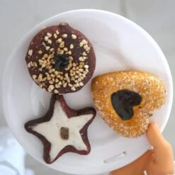 36 In. Christmas Baking Mrs. Claus With Apron, Christmas Cookies, Music And Motion -Christmas Decor Shop christmas time christmas figurines ct mc036 2rd7 a0 1000