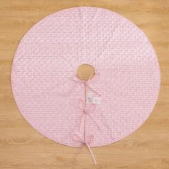 48 In. Retro Star Polyester Microfiber Quilted Tree Skirt -Christmas Decor Shop christmas tree skirts cl203mu21 4f 1000