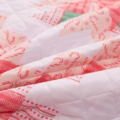 48 In. Retro Star Polyester Microfiber Quilted Tree Skirt -Christmas Decor Shop christmas tree skirts cl203mu21 76 1000