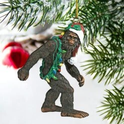 3 In. Bigfoot, The Holiday Yeti Holiday Ornament 15 3 In. Bigfoot, The Holiday Yeti Holiday Ornament -Christmas Decor Shop design toscano single christmas ornaments db383084 31 1000