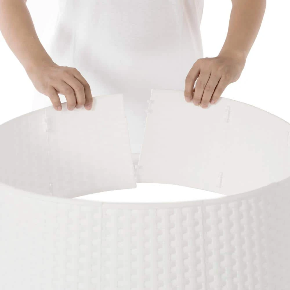 White Plastic Large Rattan Christmas Tree Skirt 5 White Plastic Large Rattan Christmas Tree Skirt - Image 3