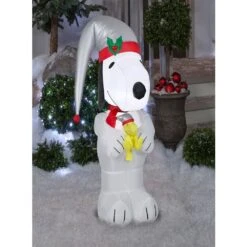 3.5 Ft. Airblown-Snoopy Holding Woodstock Platinum Accents-SM-Peanuts -Christmas Decor Shop gemmy christmas inflatables g 118001 31 1000