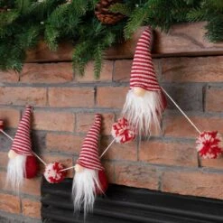 6 Ft. L Red And White Fabric Christmas Gnome Gardland 15 6 Ft. L Red And White Fabric Christmas Gnome Gardland -Christmas Decor Shop glitzhome christmas garland 2010300001 31 1000