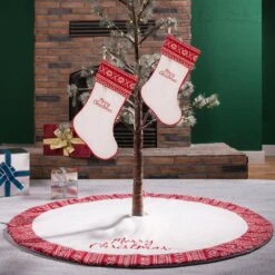 48 In. Tree Skirt With 2 Stocking White Fleece Christmas Decoration (Set Of 3) 13 48 In. Tree Skirt With 2 Stocking White Fleece Christmas Decoration (Set Of 3) -Christmas Decor Shop glitzhome christmas textiles 2004700029 31 1000