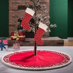 Set Of 3 Fabric Pompom Christmas Decoration (48 In. Tree Skirt And 21 In. Stocking) -Christmas Decor Shop glitzhome christmas textiles 2004700035 31 1000