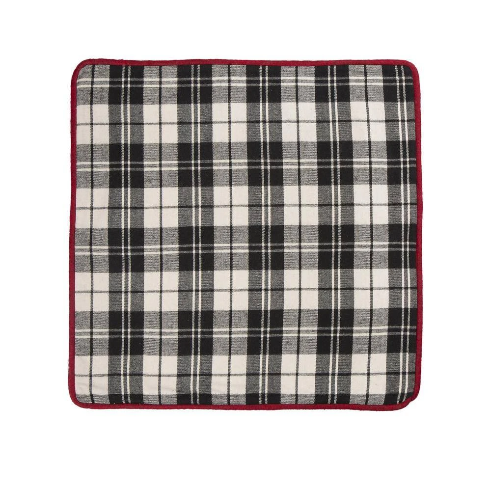 48 In. Black And White Plaid Fabric Tree Skirt/Stocking/Pillow Cover Christmas Decoration (Set Of 4) 6 48 In. Black And White Plaid Fabric Tree Skirt/Stocking/Pillow Cover Christmas Decoration (Set Of 4) - Image 4