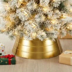 22 In. D Christmas Painted Gold Metal Tree Collar (KD) -Christmas Decor Shop glitzhome christmas tree collars 2010600040 77 1000
