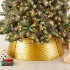 40.5 In. D Christmas Gold Hammered Metal Tree Collar (KD) -Christmas Decor Shop glitzhome christmas tree collars 2010600045 77 1000