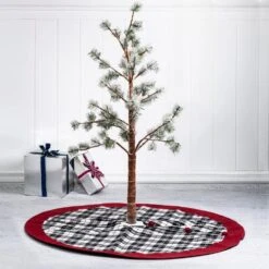 48 In. D Black And White Plaid Fabric Christmas Tree Skirt With Red Trim -Christmas Decor Shop glitzhome christmas tree skirts 1103203332 31 1000