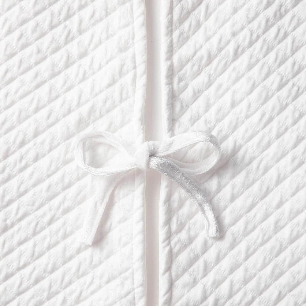 60 In. D Oversized Deluxe White Velvet Ruffled Christmas Tree Skirt 5 60 In. D Oversized Deluxe White Velvet Ruffled Christmas Tree Skirt - Image 3