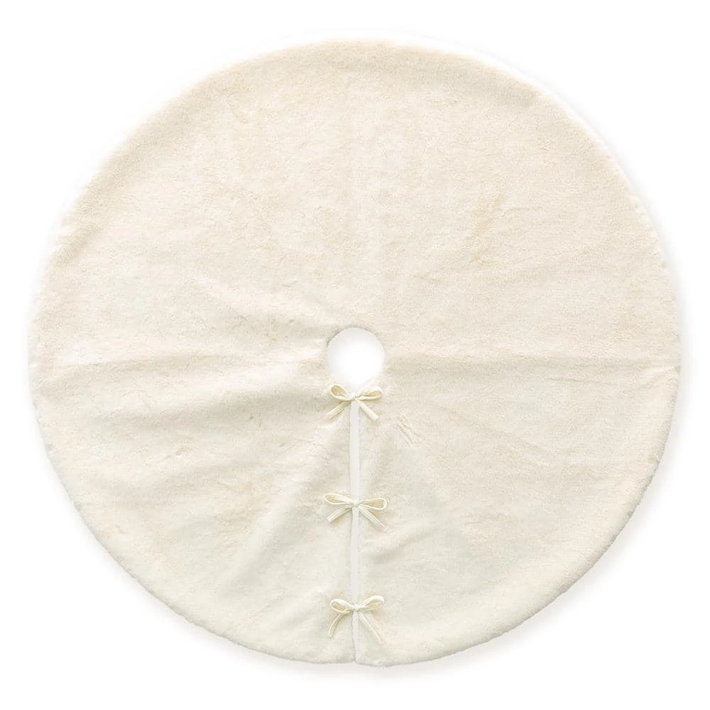 48 In. D White Reversible Faux Rabbit Fur/Korean Fleece Christmas Tree Skirt 3 48 In. D White Reversible Faux Rabbit Fur/Korean Fleece Christmas Tree Skirt