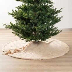 60 In. D Deluxe Reversible Milk Coffee Twisted Faux Marten Fur/Korean Fleece Christmas Tree Skirt -Christmas Decor Shop glitzhome christmas tree skirts 2020100017 e1 1000