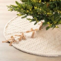 60 In. D Deluxe Reversible Milk Coffee Twisted Faux Marten Fur/Korean Fleece Christmas Tree Skirt -Christmas Decor Shop glitzhome christmas tree skirts 2020100017 fa 1000