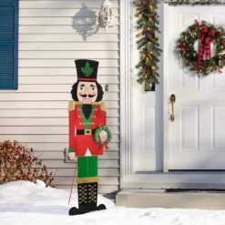 60 In. H Metal Nutcracker Porch Decor -Christmas Decor Shop glitzhome christmas yard decorations 2010100061 4f 1000