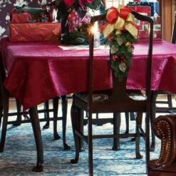 20 In. Pre-lit Madison Chairback Artificial Christmas Swag -Christmas Decor Shop haute decor christmas swag dcsw2002 31 1000