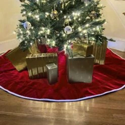 80 In. Burgundy Polyester Santa Bag Christmas Tree Skirt 9 80 In. Burgundy Polyester Santa Bag Christmas Tree Skirt -Christmas Decor Shop haute decor christmas tree skirts sbts8001 31 1000