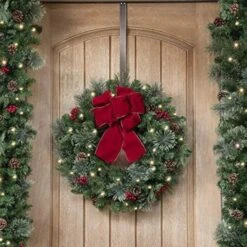 15.75 In. Oil-Rubbed Bronze Metal Adjustable Wreath Hanger (2-Pack) -Christmas Decor Shop haute decor wreath hangers awh3203 31 1000
