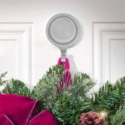 4.7 In. Artificial Silver Attract Pinch-Free Magnetic Wreath Hanger (2-Pack) -Christmas Decor Shop haute decor wreath hangers mpf0201 4f 1000