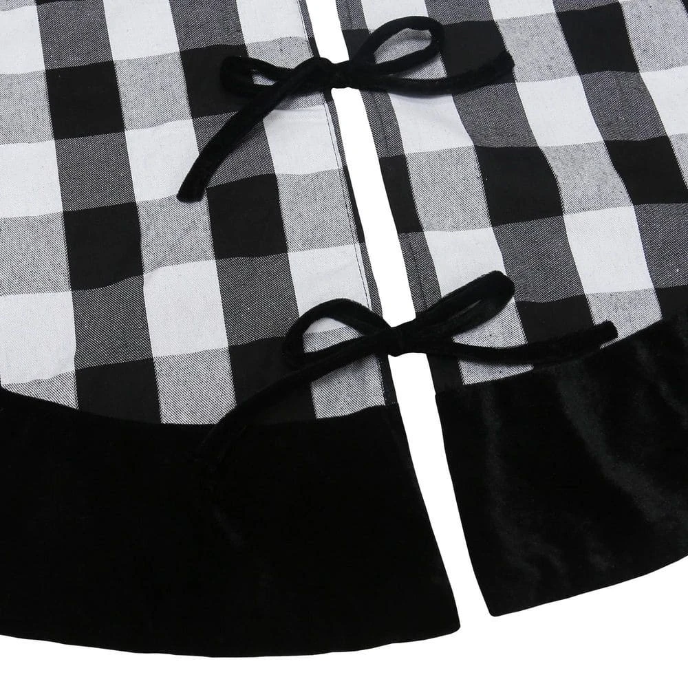 48 In. Black And White Buffalo Plaid Christmas Tree Skirt With Black Velvet Cuff 4 48 In. Black And White Buffalo Plaid Christmas Tree Skirt With Black Velvet Cuff - Image 2