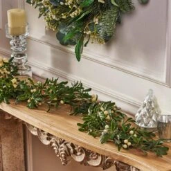 Mariette 4.5 Ft. Snowberry Artificial Christmas Garland -Christmas Decor Shop noble house christmas garland 107823 31 1000