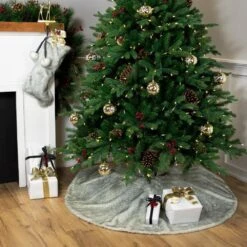 Northlight Silver Fox Faux Fur Christmas Tree Skirt-48in. 11 Northlight Silver Fox Faux Fur Christmas Tree Skirt-48in. -Christmas Decor Shop northlight christmas tree skirts 35766672 4f 1000