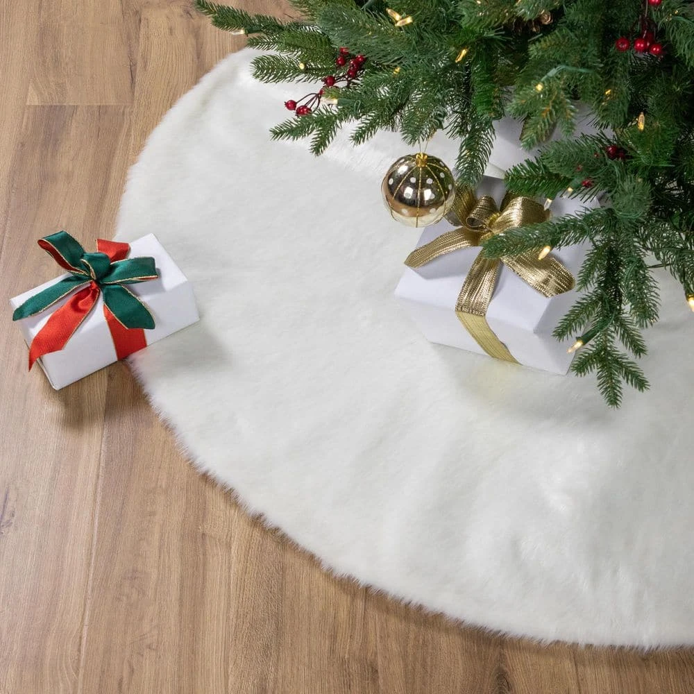 Northlight Polar Bear Faux Fur Christmas Tree Skirt-48in.-White 4 Northlight Polar Bear Faux Fur Christmas Tree Skirt-48in.-White - Image 2
