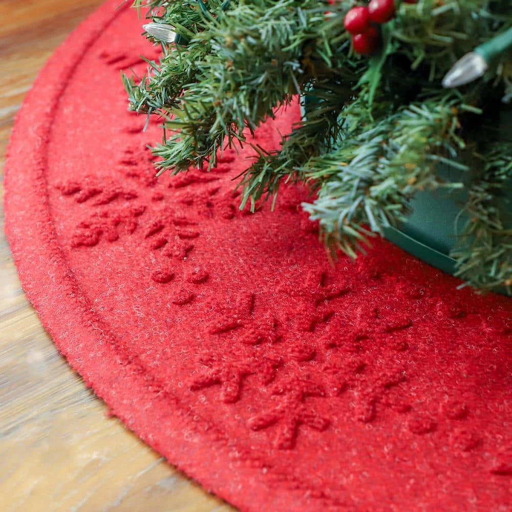 Waterhog Snowflake 35 In. Round PET Polyester Indoor Outdoor Tree Skirt Mat Solid Red 4 Waterhog Snowflake 35 In. Round PET Polyester Indoor Outdoor Tree Skirt Mat Solid Red - Image 2