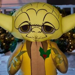 STAR WARS 3 Ft. Inflatable Yoda With Holly Berry -Christmas Decor Shop star wars christmas inflatables 118736 a0 1000