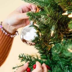 Merry Medley 24-Piece Plastic Ornament Set - 60 Mm - White/Silver -Christmas Decor Shop sunnydaze christmas ornament sets sme 98824 1f 1000