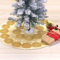 21 In. Creme Memories Glam Christmas Decor Mini Tree Skirt -Christmas Decor Shop vhc brands christmas tree skirts 32027 31 1000