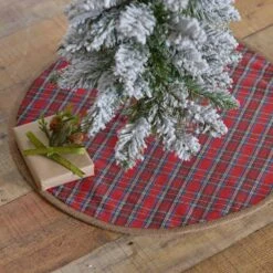 21 In. Gavin Cherry Red Rustic Christmas Decor Mini Tree Skirt -Christmas Decor Shop vhc brands christmas tree skirts 32050 31 1000